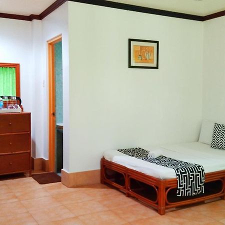 Hmc Guesthouse - Malapascua Island Air-Conditioned Room #2 외부 사진